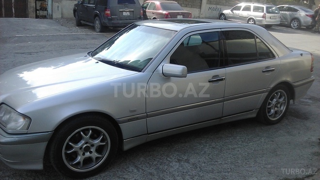 Mercedes C 230 1996, 323,000 km - 2.3 л - Bakı