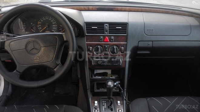 Mercedes C 230 1996, 323,000 km - 2.3 л - Bakı