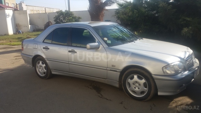 Mercedes C 220 2000, 24,000 km - 2.2 л - Biləsuvar