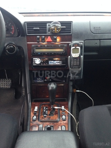 Mercedes C 220 1999, 320,000 km - 2.2 l - Bakı