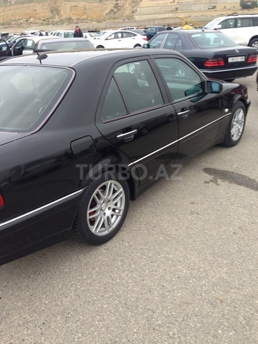Mercedes C 220 1999, 320,000 km - 2.2 l - Bakı