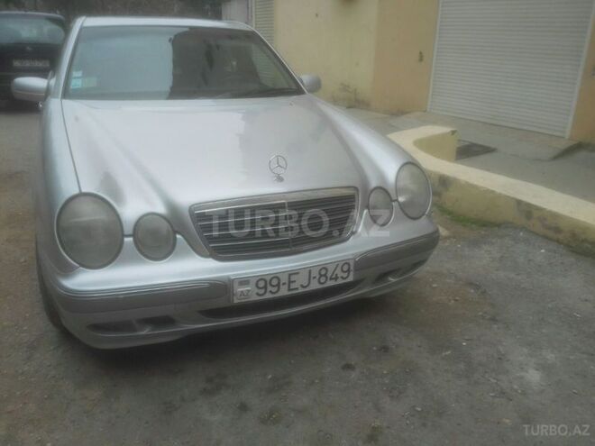 Mercedes E 220 2000, 254,600 km - 2.2 л - Ağdaş