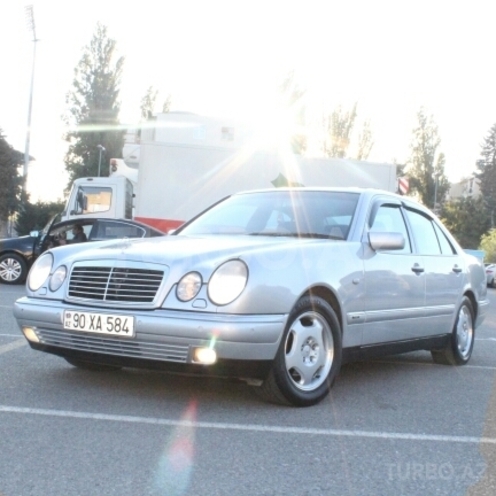 Mercedes E 240 1998, 210,000 km - 2.4 л - Bakı