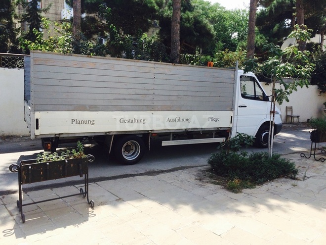 Mercedes Sprinter 413 2000, 185,000 km - 2.1 l - Bakı