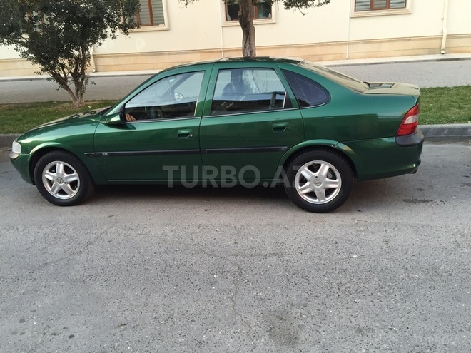 Opel Vectra 1997, 210,000 km - 1.8 l - Bakı