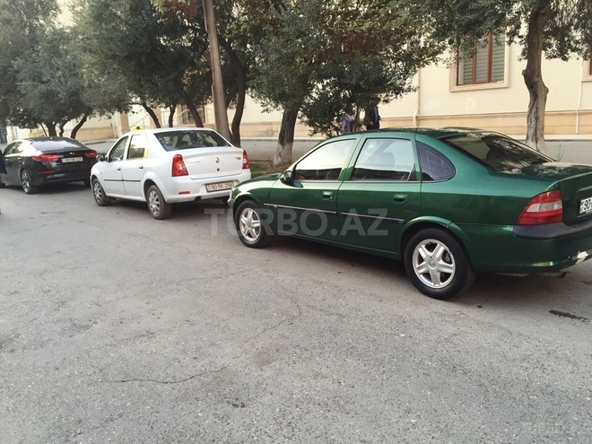 Opel Vectra 1997, 210,000 km - 1.8 l - Bakı