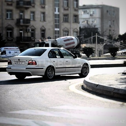 BMW 530 2001, 207,000 km - 3.0 l - Bakı