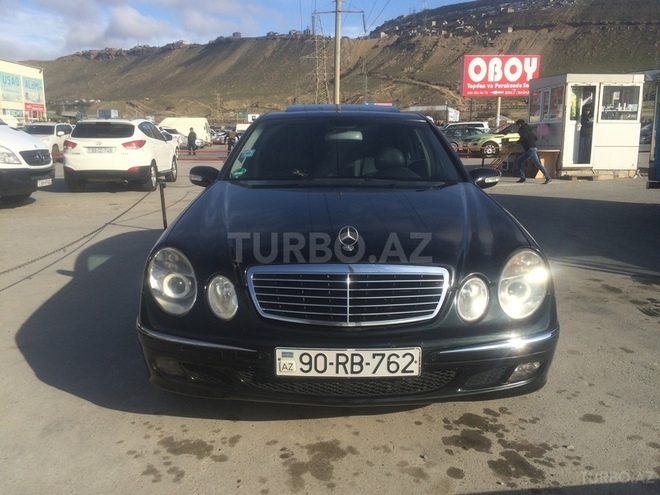 Mercedes E 270 2002, 200,000 km - 2.7 l - Bakı
