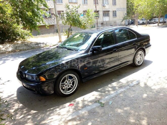 BMW 530 2001, 333,000 km - 3.0 l - Bakı