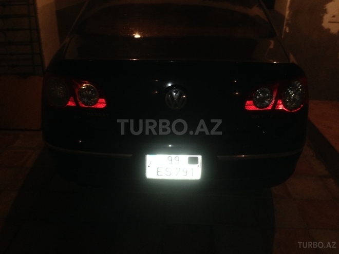 Volkswagen Passat 2005, 105,554 km - 2.0 л - Bakı