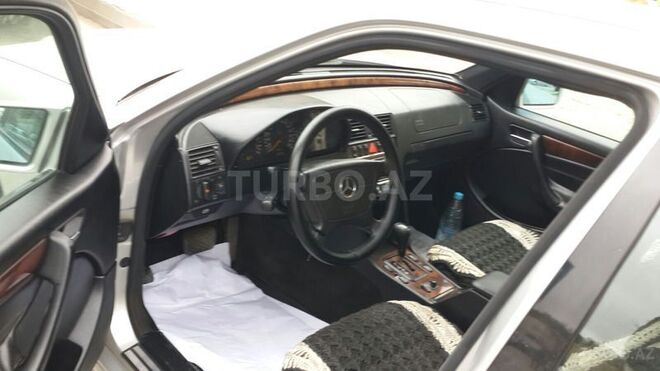 Mercedes C 240 1999, 272,000 km - 2.4 l - Bakı