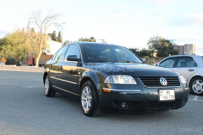 Volkswagen Passat 2004, 90,000 km - 1.8 l - Bakı