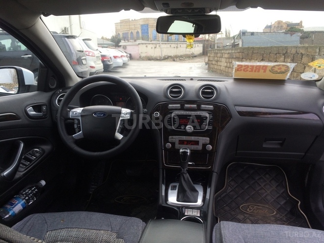 Ford Mondeo 2010, 70,000 km - 2.3 л - Bakı