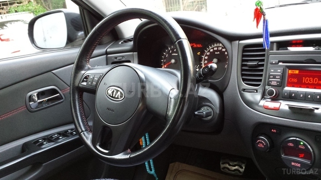 Kia Rio 2010, 29,000 km - 1.4 l - Bakı