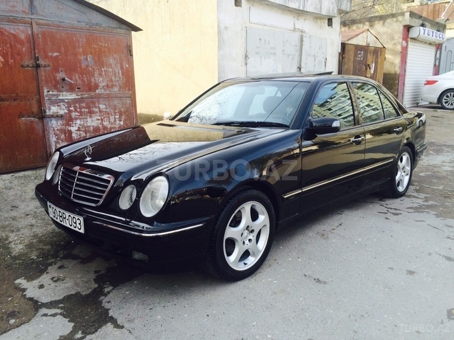 Mercedes E 320 2000, 170,000 km - 3.2 l - Bakı