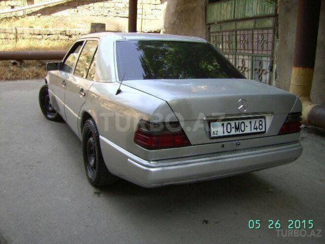 Mercedes E 200 1995, 552,018 km - 2.0 l - Bakı