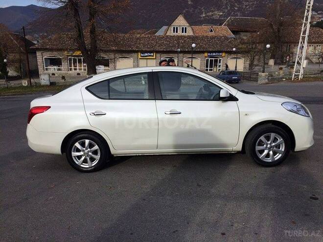 Nissan Sunny 2013, 42,000 km - 1.5 l - Şəki