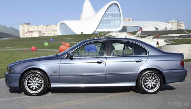 BMW 525 2002, 240,000 km - 2.5 l - Bakı