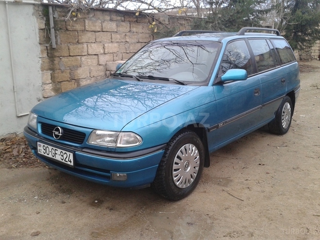 Opel Astra 1995, 255,405 km - 2.0 l - Bakı