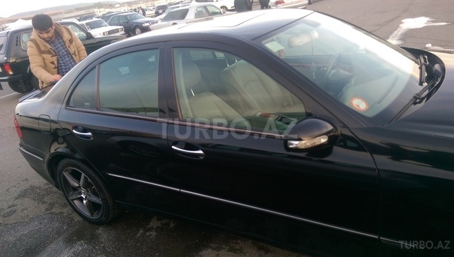 Mercedes E 320 2004, 170,000 km - 3.2 l - Bakı