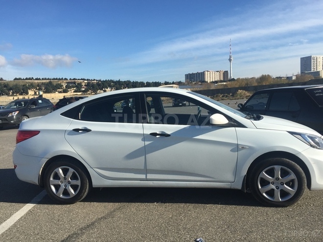 Hyundai Accent 2013, 95,500 km - 1.4 l - Bakı