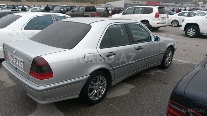 Mercedes C 220 2000, 191,000 km - 0.2 l - Bakı