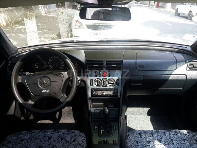Mercedes C 220 1998, 252,060 km - 2.2 l - Zərdab