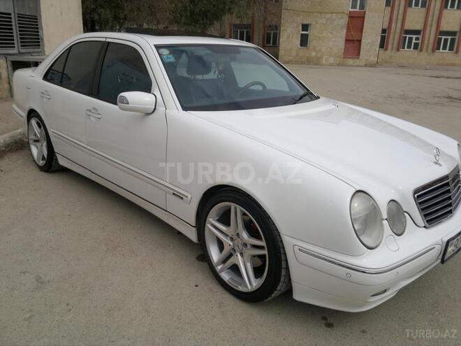 Mercedes E 320 2001, 119,500 km - 3.2 l - Bakı