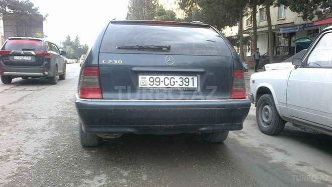 Mercedes C 230 1998, 200,000 km - 2.3 l - Bakı