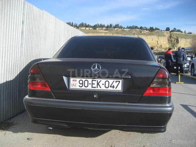 Mercedes C 220 1997, 561,000 km - 2.2 l - Bakı
