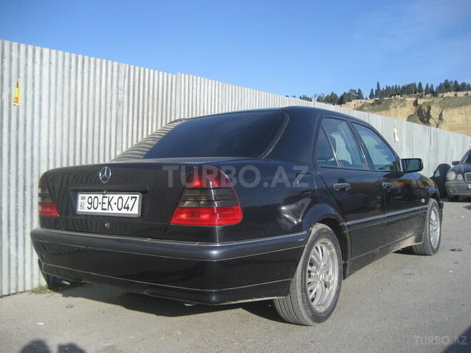 Mercedes C 220 1997, 561,000 km - 2.2 l - Bakı