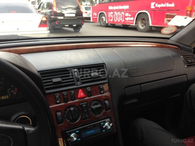 Mercedes C 200 1999, 220,000 km - 2.0 л - Bakı
