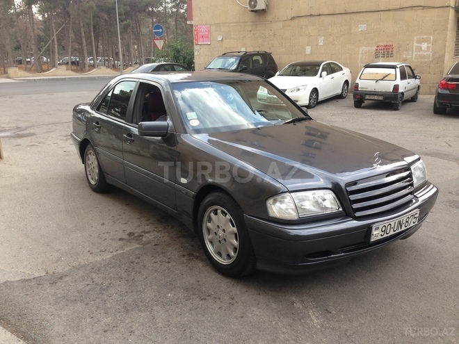 Mercedes C 200 1999, 220,000 km - 2.0 л - Bakı