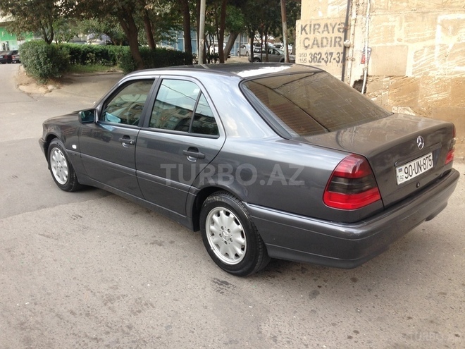 Mercedes C 200 1999, 220,000 km - 2.0 л - Bakı