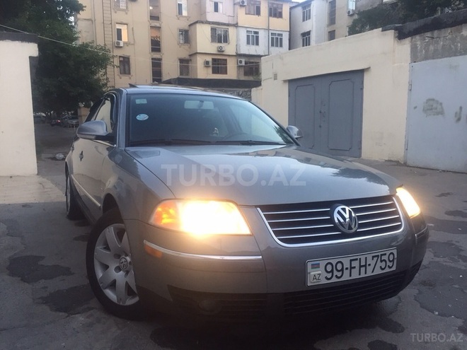 Volkswagen Passat 2004, 93,000 km - 1.8 l - Bakı