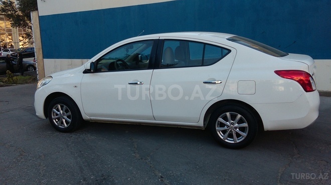 Nissan Sunny 2012, 125,000 km - 1.5 л - Bakı