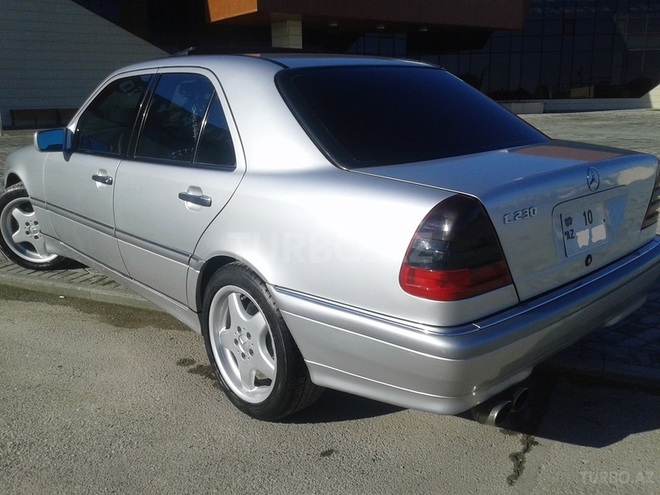 Mercedes C 230 1999, 261,000 km - 2.3 l - Bakı