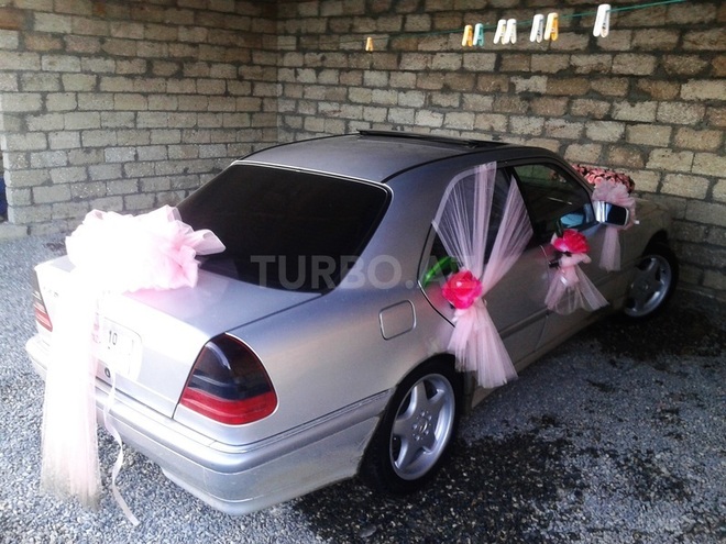 Mercedes C 230 1999, 261,000 km - 2.3 l - Bakı