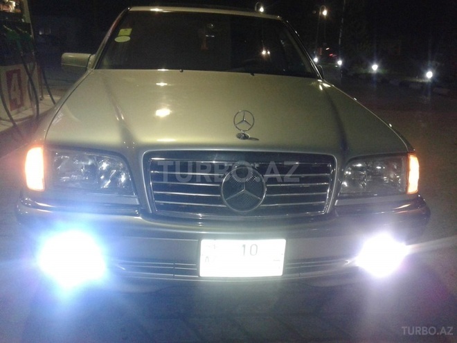 Mercedes C 230 1999, 261,000 km - 2.3 l - Bakı