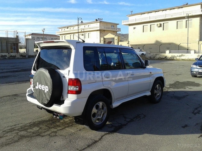 Mitsubishi Pajero io 2001, 182,000 km - 2.0 l - Bakı