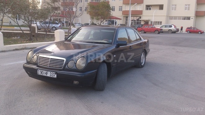 Mercedes E 220 1998, 400,000 km - 2.2 л - Bakı