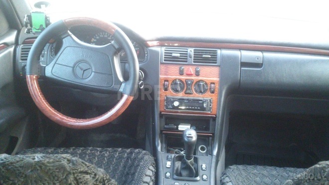 Mercedes E 220 1998, 400,000 km - 2.2 л - Bakı