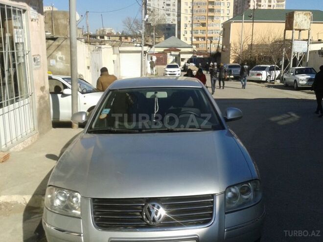 Volkswagen Passat 2004, 170,000 km - 2.0 л - Bakı