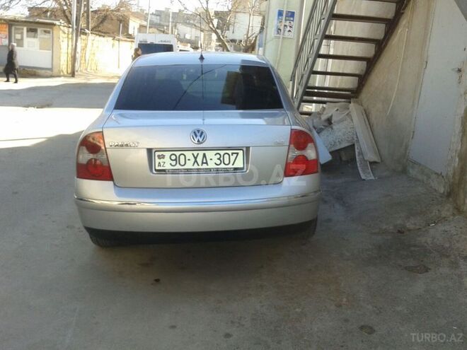Volkswagen Passat 2004, 170,000 km - 2.0 л - Bakı