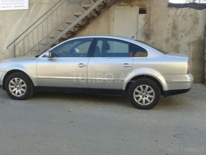 Volkswagen Passat 2004, 170,000 km - 2.0 л - Bakı