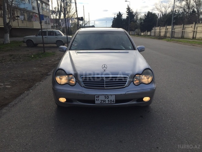 Mercedes C 240 2002, 210,000 km - 2.4 l - Sumqayıt