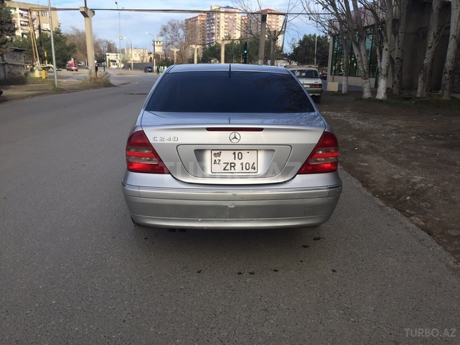 Mercedes C 240 2002, 210,000 km - 2.4 l - Sumqayıt