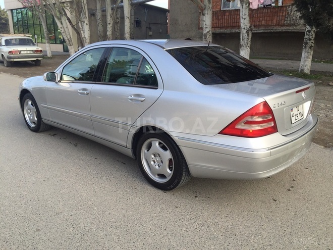 Mercedes C 240 2002, 210,000 km - 2.4 l - Sumqayıt