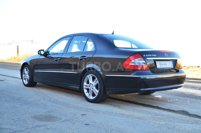 Mercedes E 320 2007, 210,000 km - 3.0 l - Bakı