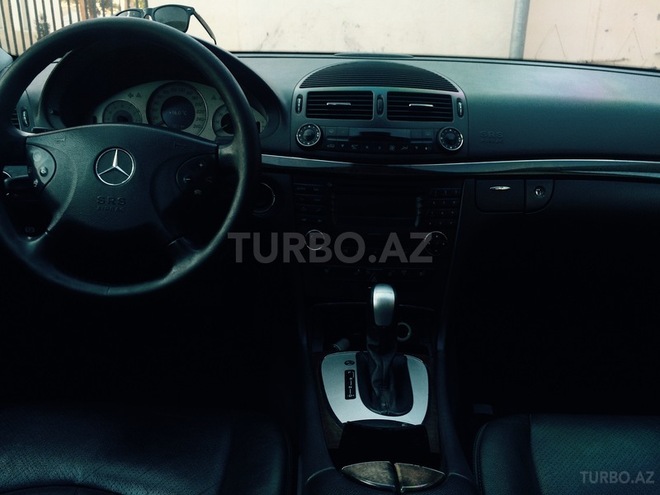 Mercedes E 240 2002, 202,000 km - 2.4 л - Gəncə